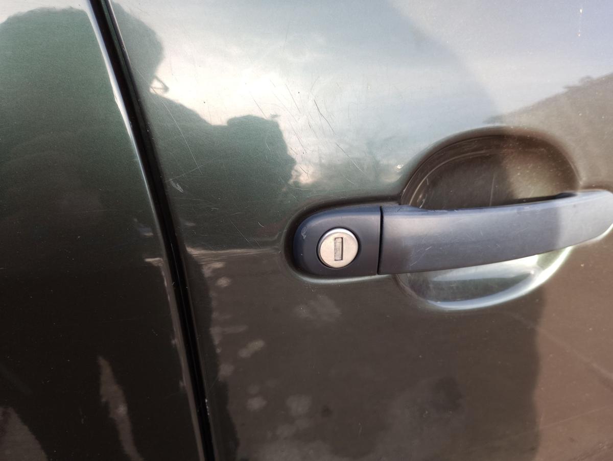 Audi A2 orig Tür vorn rechts Fahrertür LZ6S Piniengrün Bj 2001