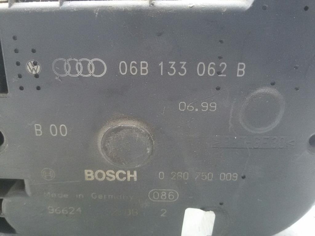 Audi A4 B5 Drosselklappe original 1.8T 110kw 06B133062B