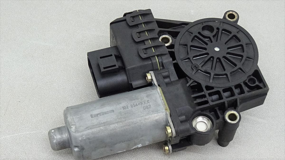 Audi A6 4B Fensterhebermotor vorn rechts 0130821774 102854XXX Bj2000 Motor Fensterheber