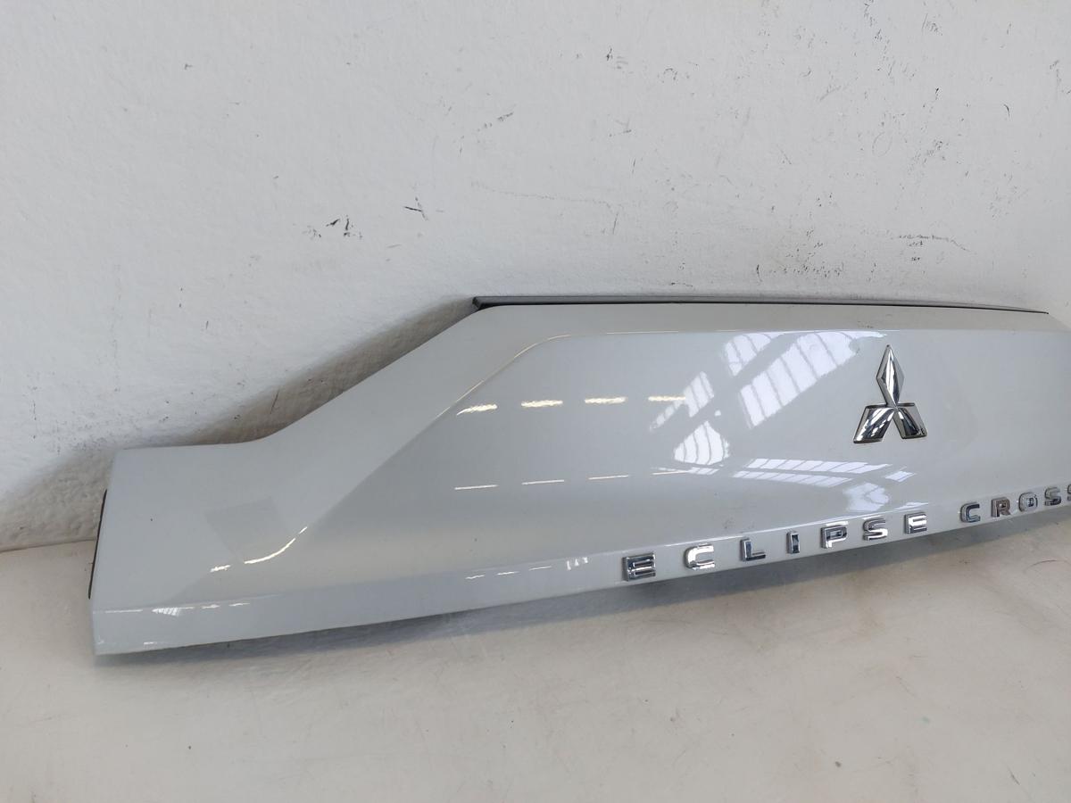 Mitsubishi Eclipse Cross GK0 ab 2021 Blende Heckklappe mitte W85B White Metallic