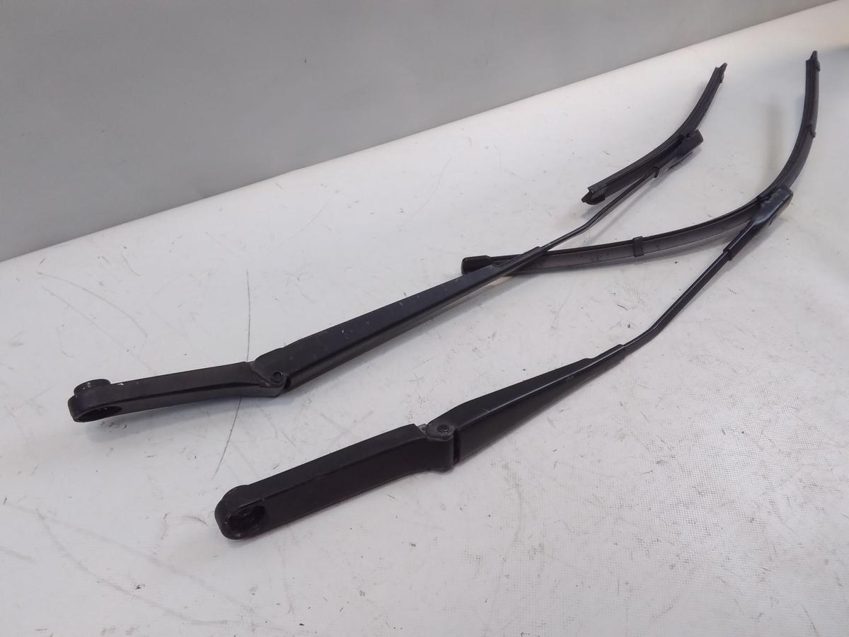 Audi A1 8X orig. Satz Wischerarme vorn links+rechts 8X1955407 8X1955408 BJ2010