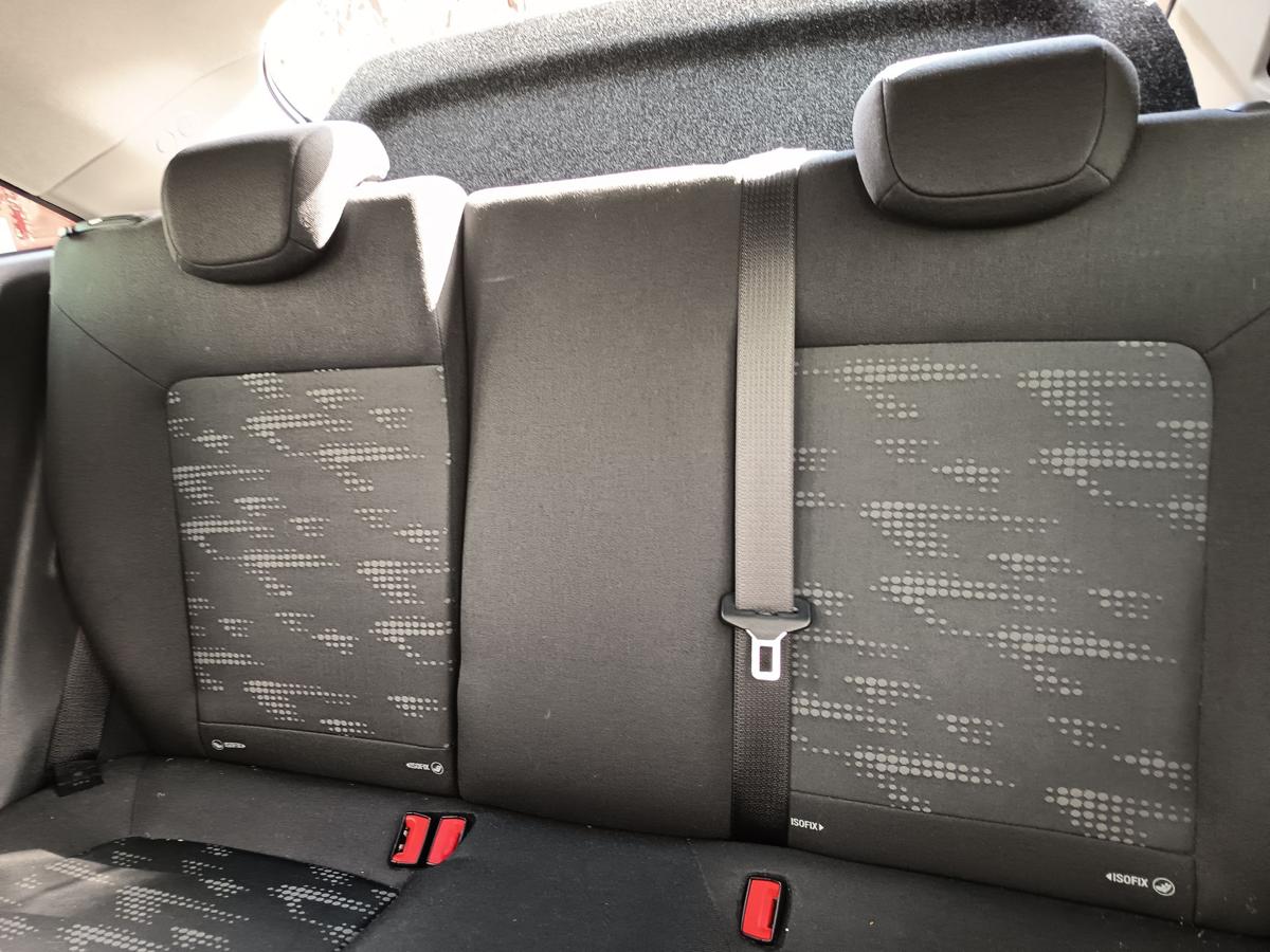 Opel Corsa D 3t&uuml;rer original R&uuml;cksitzbank geteilt Stoff 2 Kopfst&uuml;tzen Bj 2012