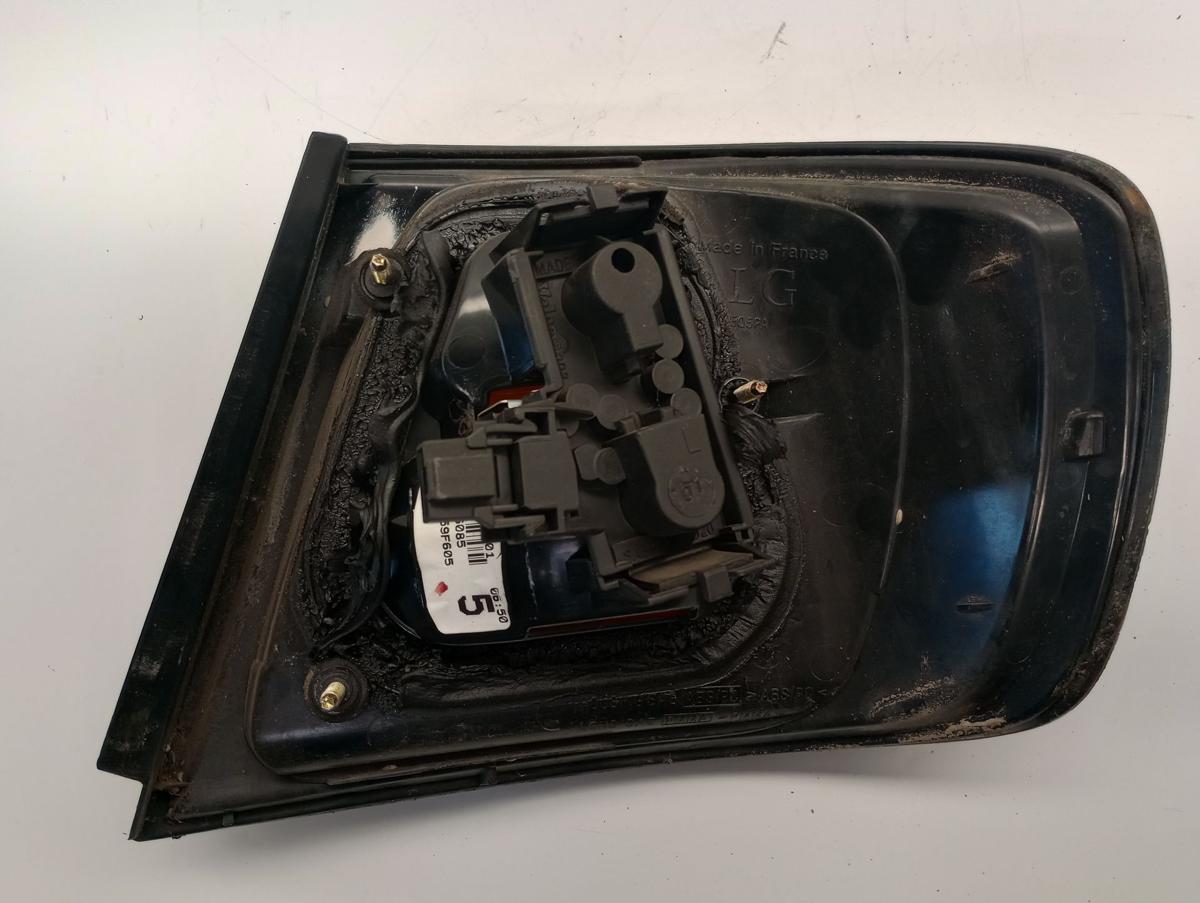 Nissan Primera P11 orig Rückleuchte/Rücklicht rechts Bj 2001 Facelift 89020315