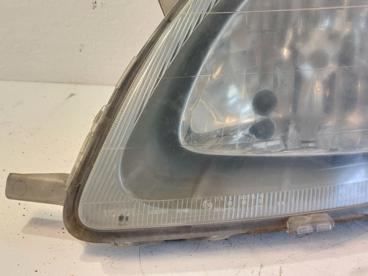 Toyota Yaris XP10 Scheinwerfer Hauptscheinwerfer Lampe vorn links TRÜB bis 2003