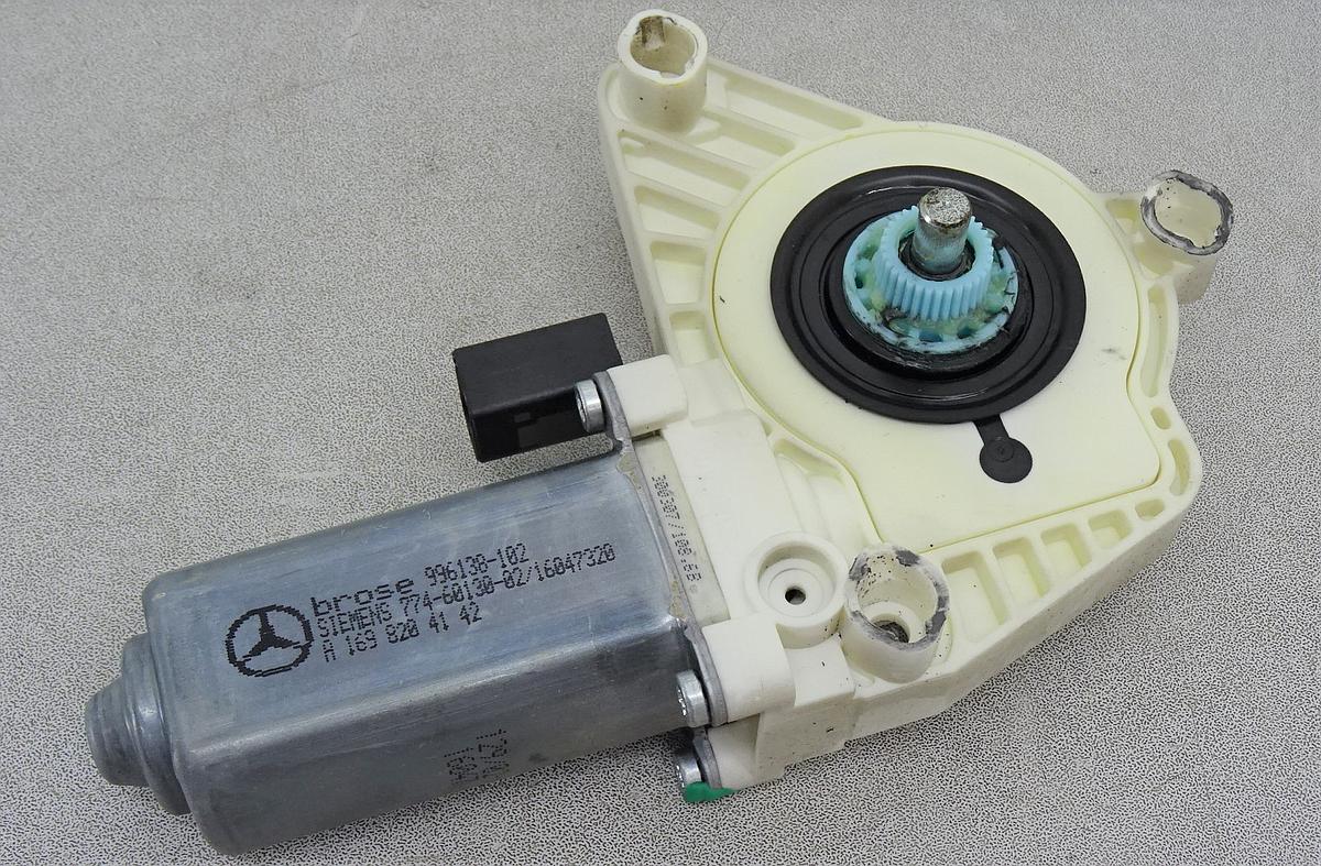 Mercedes B Klasse W245 Fensterhebermotor vorn links A1698204142 996138102