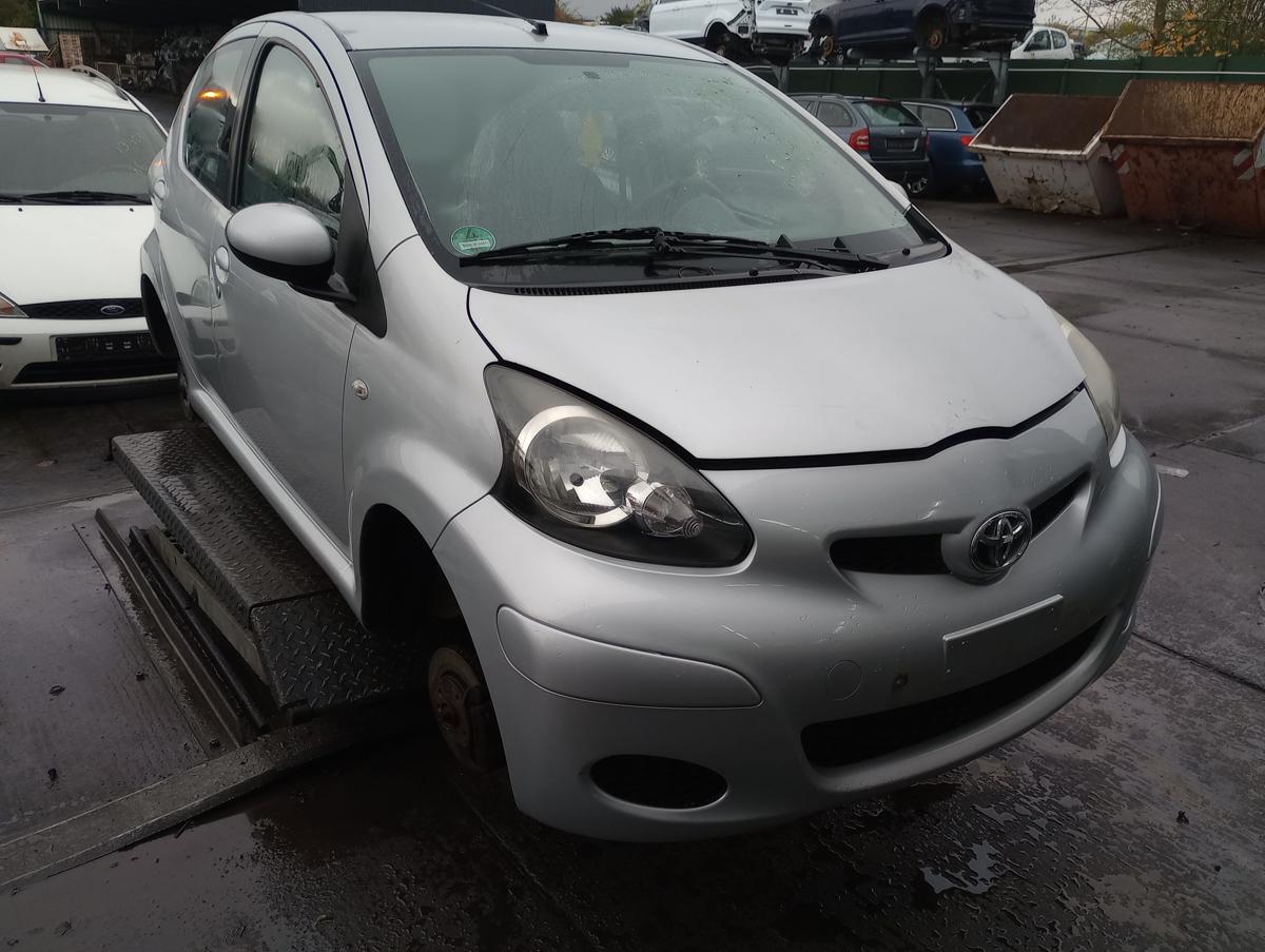 Toyota Aygo original 5 Gang Schaltgetriebe 1,0l 50kW 1KRFE 117tkm Bj 2009