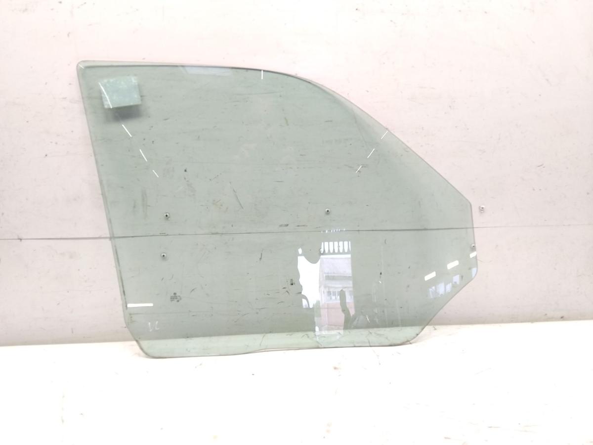 VW T5 Türscheibe vorn links grüncolor Bj.2008