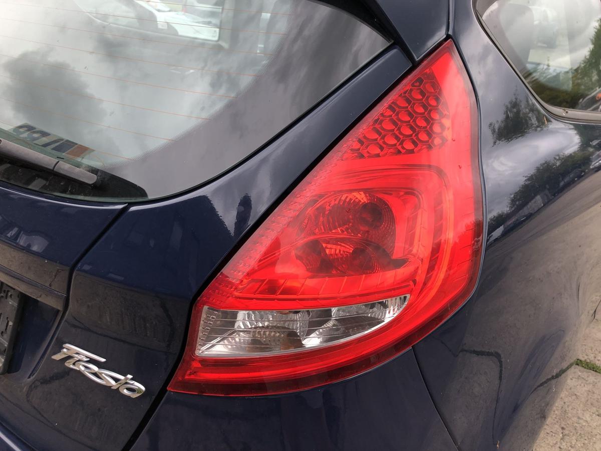 Ford Fiesta JA8 Rückleuchte rechts Rücklicht Heckleuchte 3 türer Heckleuchte