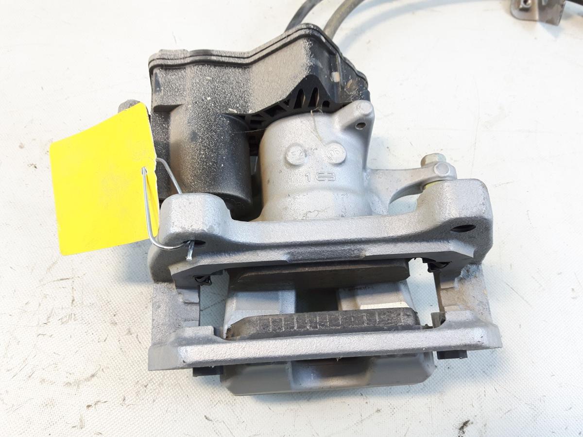 Tesla Model Y original Bremssattel Hinterachse rechts Mando 104462800A Bj2023