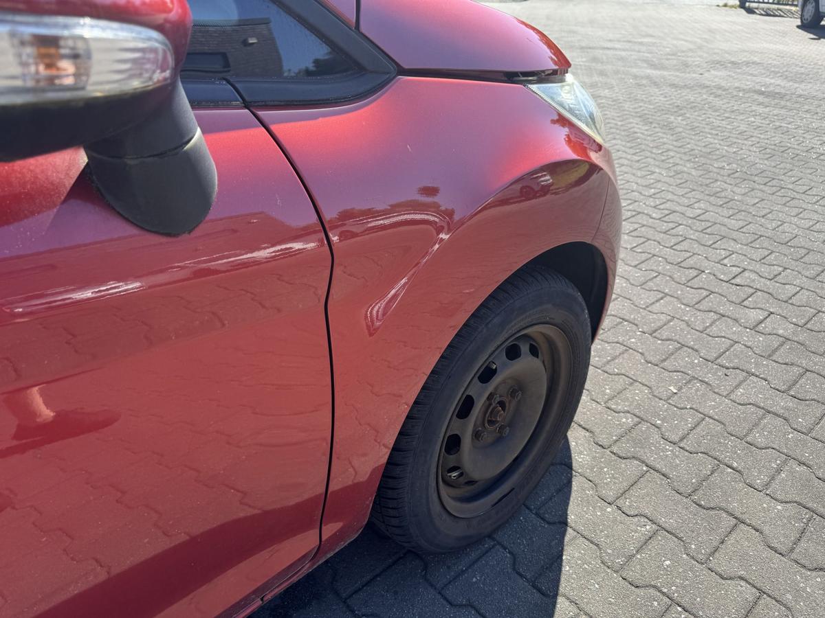 Ford Fiesta JA8 original Kotfl&uuml;gel vorn rechts Tango Rot Bj.2010