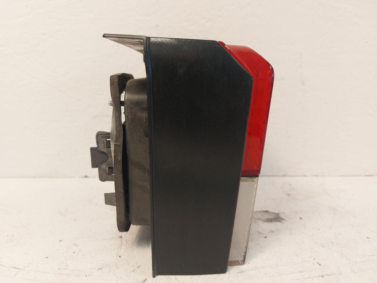 VW T4 7D Rückleuchte rechts Rücklicht Heckleuchte Ulo OEM Kasten Caravelle Multi