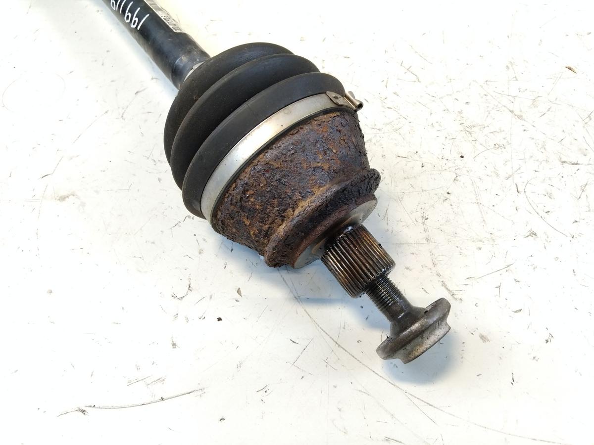 VW Phaeton Antriebswelle Gelenkwelle vorn rechts 4.2 4-Motion BJ2011 3D0407272E