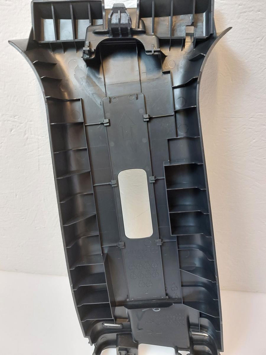 Mitsubishi Eclipse Cross GK0 ab21 Innenverkleidung B S&auml;ule rechts oben schwarz