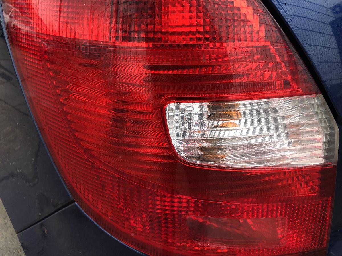 Skoda Fabia 2 Typ 5J R&uuml;ckleuchte links R&uuml;cklicht Heckleuchte 5-t&uuml;rer 2006-2014