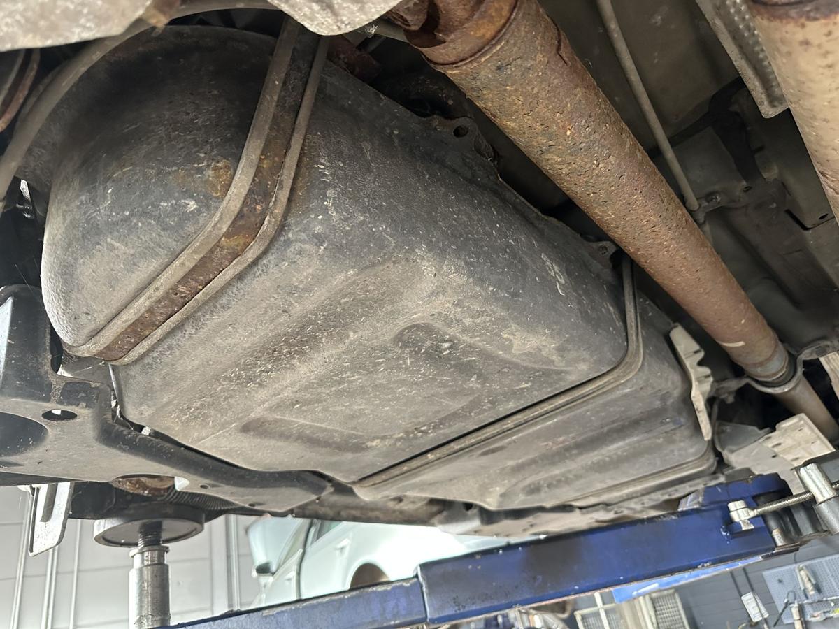 Toyota RAV4 original Tank Kraftstoffbeh&auml;lter 2.2l 130kW Diesel Bj 2009