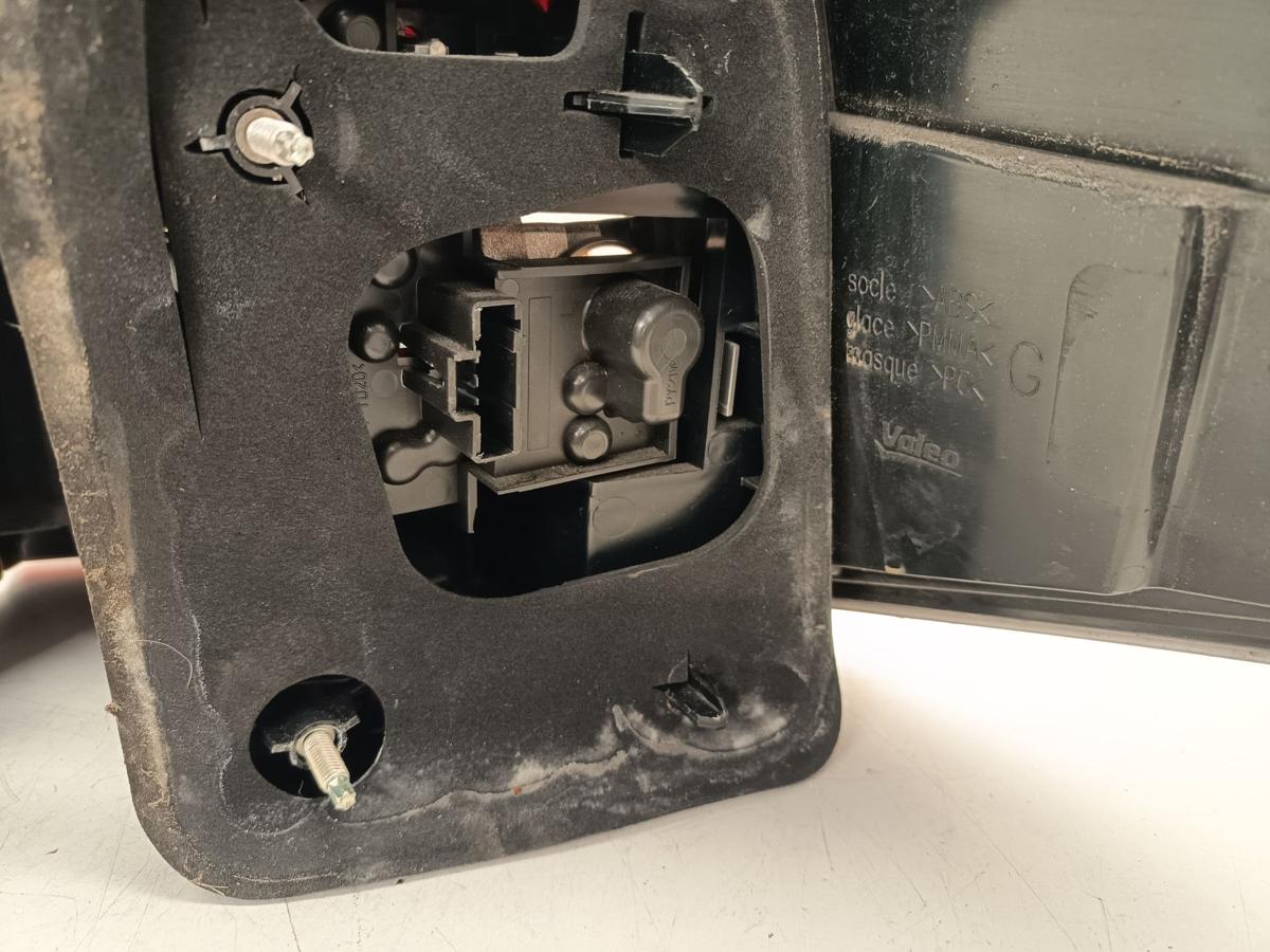 Renault Laguna III Kombi original R&uuml;ckleuchte links vor Facelift Bj 2009