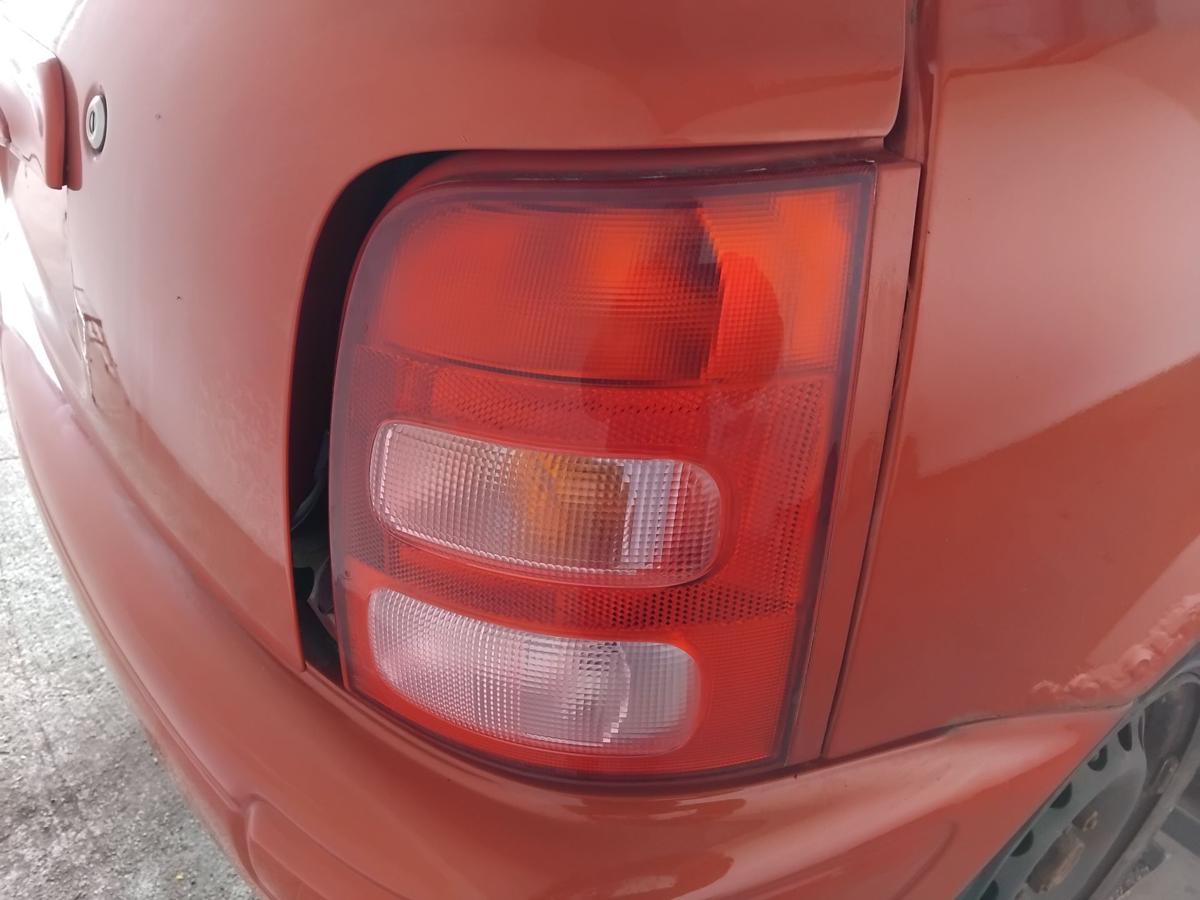 Nissan Micra K11 original Rückleuchte Schlussleuchte rechts Facelift BJ2001
