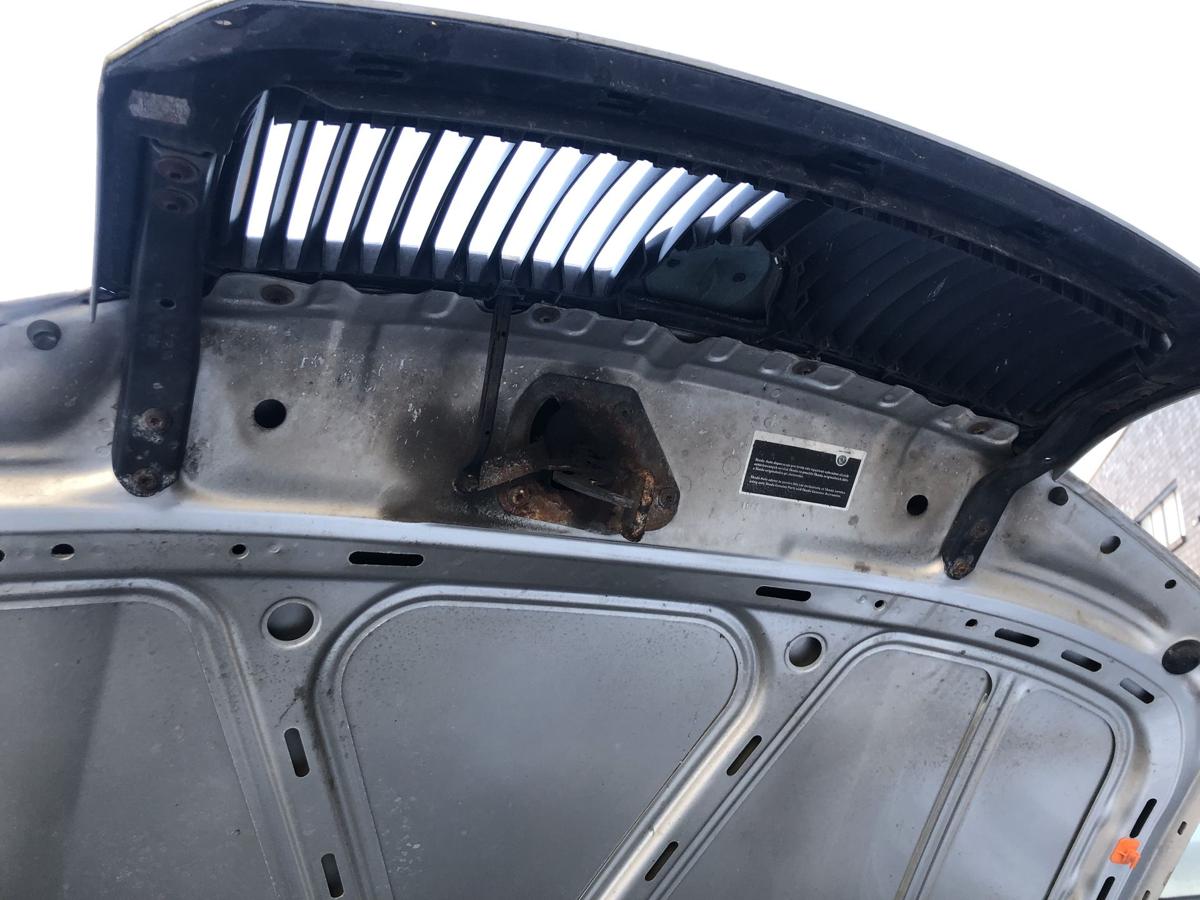 Skoda Fabia 6Y Combi Motorhaube mit Grill Bonnet Haube LF7T