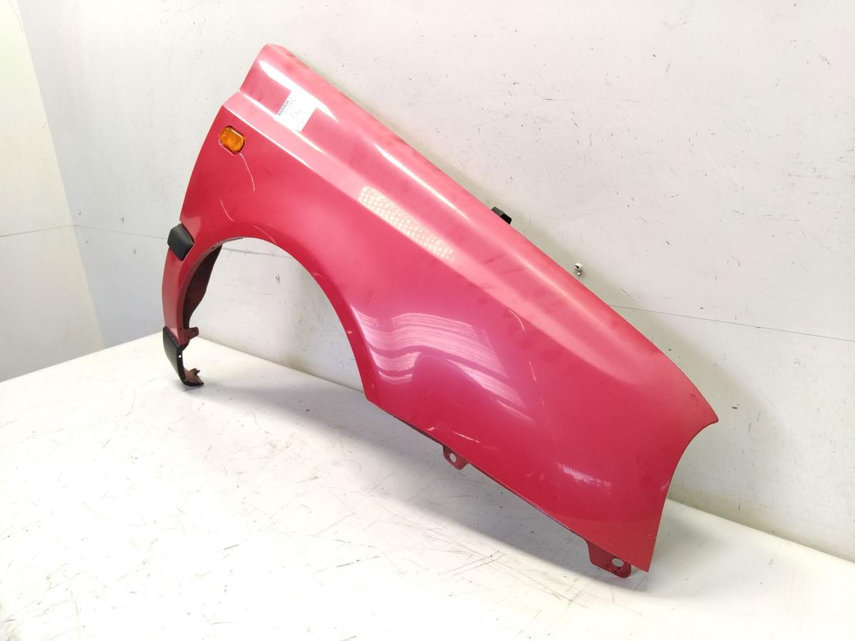 VW Vento Kotfl&uuml;gel vorn rechts ovaler Seitenblinker LY3D Tornadorot BJ1993