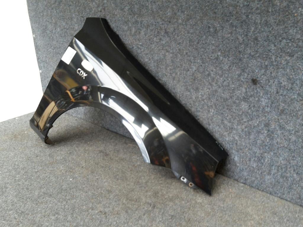 Chevrolet Nubira BJ 2005 Kotfl&uuml;gel vorn rechts Schwarz 04-06