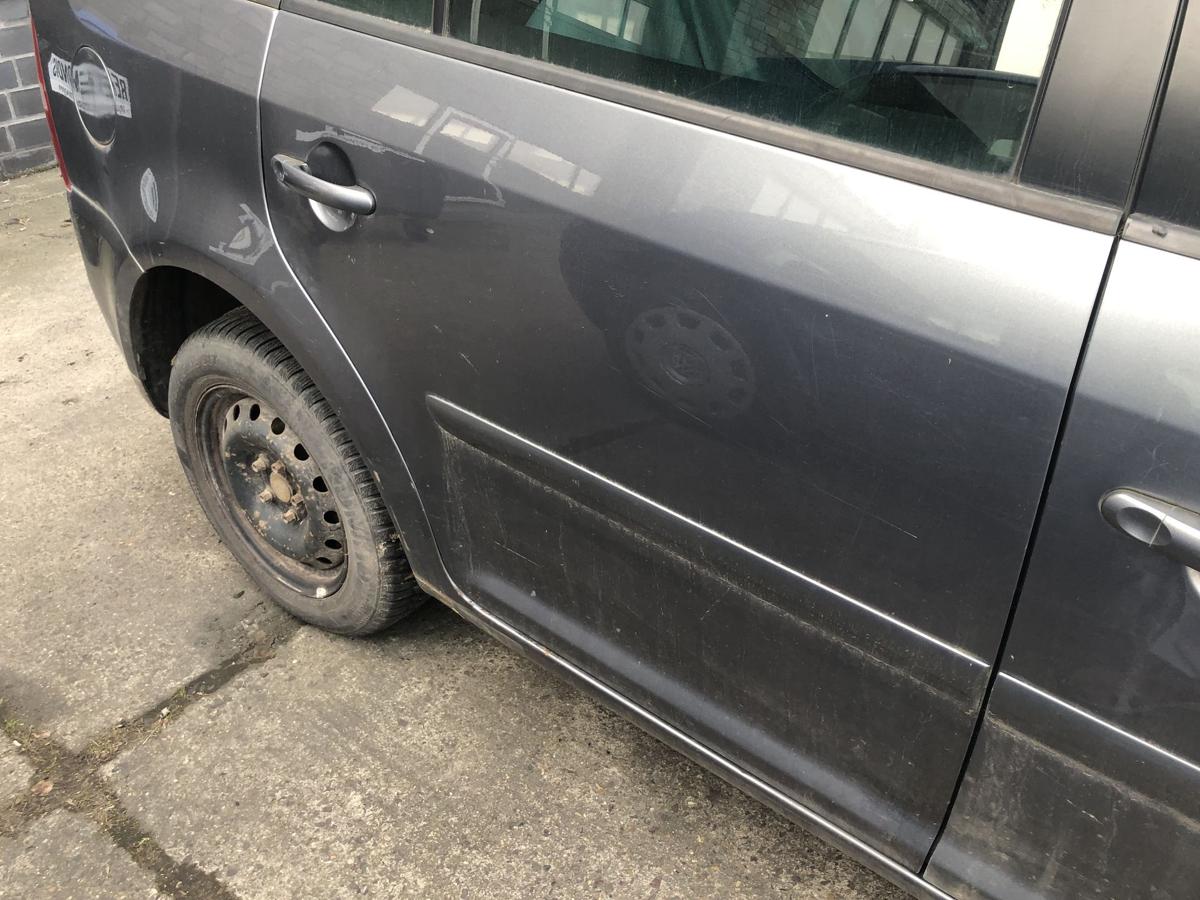 VW Touran 1T 1T1 T&uuml;r hinten rechts Fondt&uuml;r Rohbau LD7X Platingrau Metallic