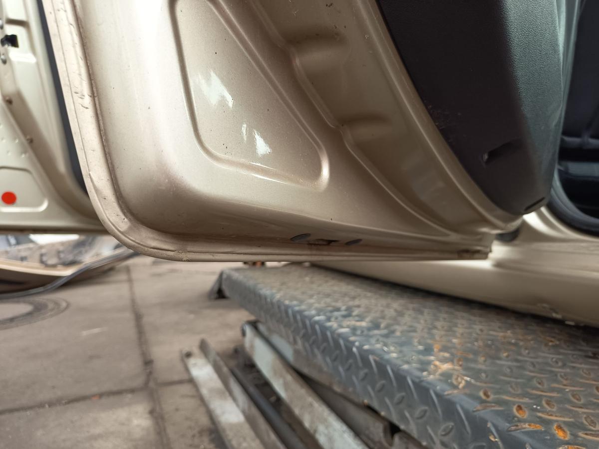 Fiat Linea original Tür hinten links Fond 261/A Elfenbein Bj 2008