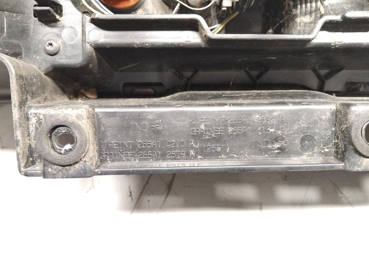 Renault Trafic 3 Kasten original Rückleuchte Heckleuchte rechts Bj.2021