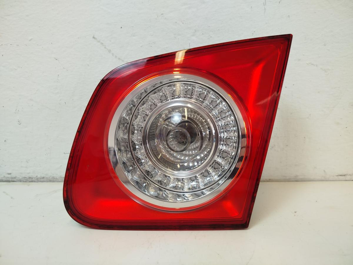 VW Jetta 1K R&uuml;ckleuchte innen rechts R&uuml;cklicht Heckleuchte Innenteil Heckklappe