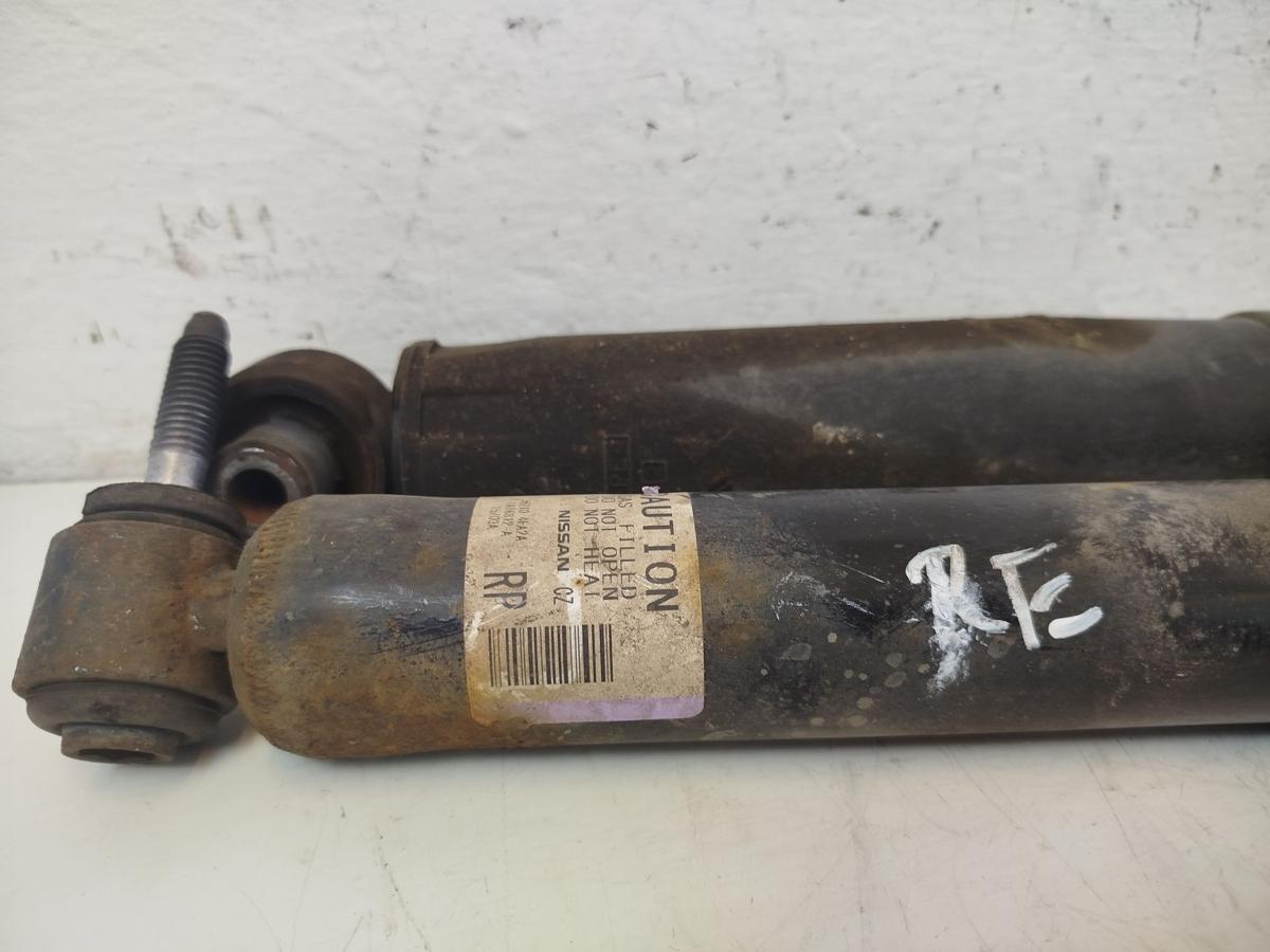 Nissan Qashqai J11 Satz Sto&szlig;d&auml;mpfer Hinterachse D&auml;mpfer Hinterachsd&auml;mpfer 1.2