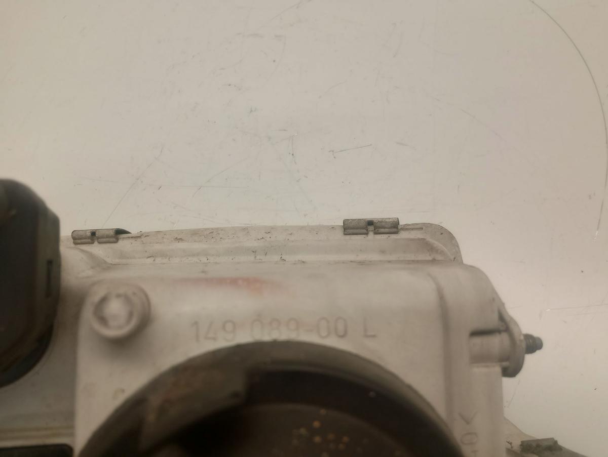 Volvo V40 orig Scheinwerfer vorn links vor Facelift/Hella 14908900L Bj 2000