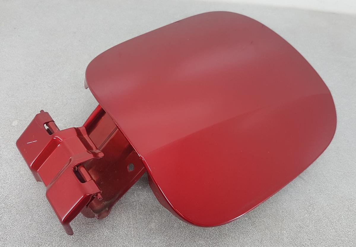 Mitsubishi Eclipse Cross Tankklappe Tankdeckel Bj2023 P62B Red Diamond Metallic