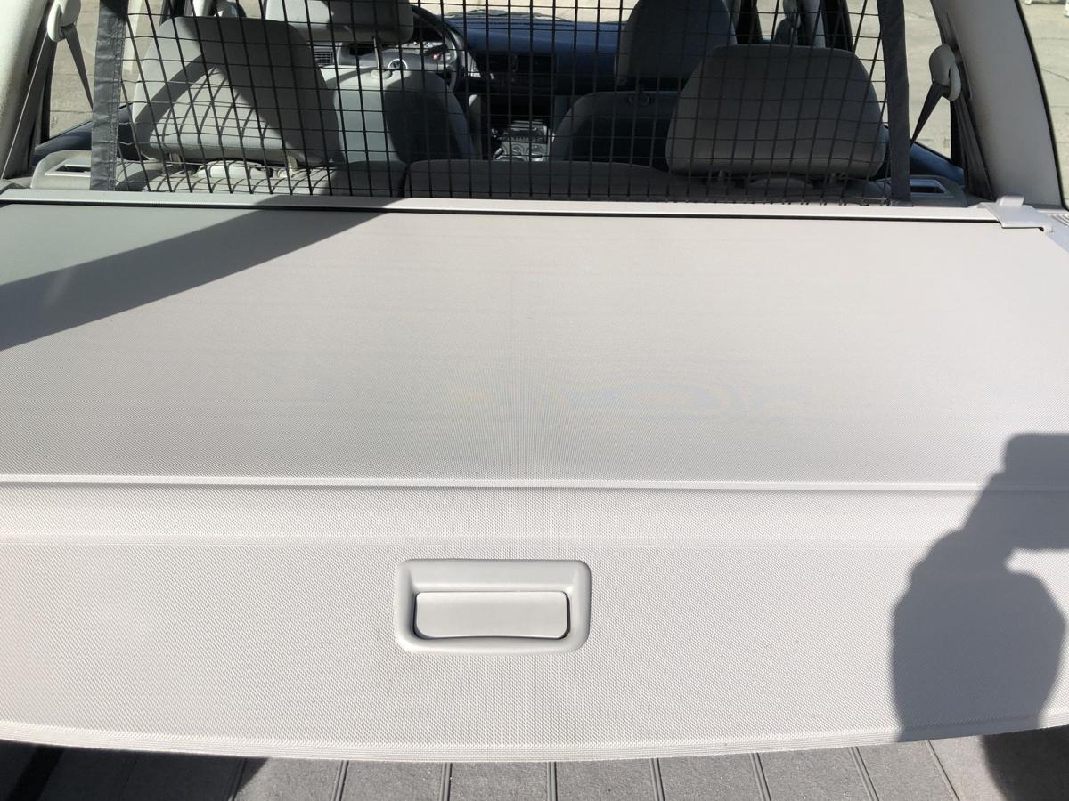 VW Golf 4 IV 1J Laderaumrollo Laderaumabdeckung Kombi Variant hellgrau 8LE