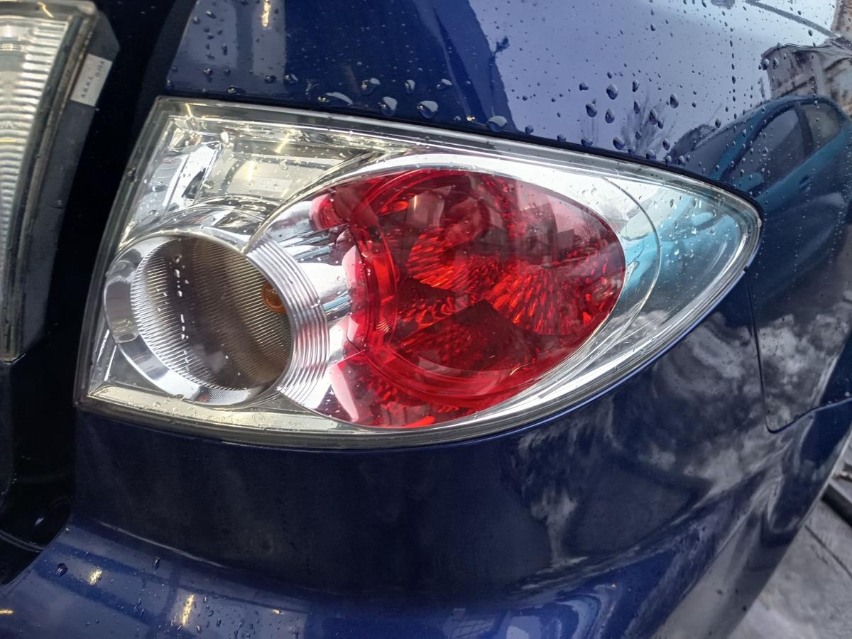 Mazda 6 GG Limo original R&uuml;ckleuchte rechts aussen vor Facelift 02-05 Bj 2002