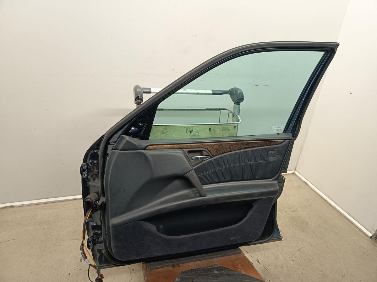 Mercedes E-Klasse S210 original T&uuml;r vorne rechts 189 Smaragdschwarz Bj 1998