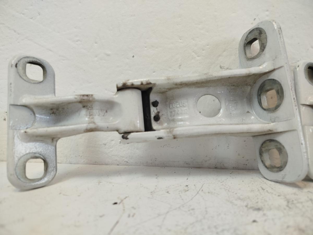 Mercedes Citan W420 Satz Türscharniere Flügeltür rechts oben unten Scharniere