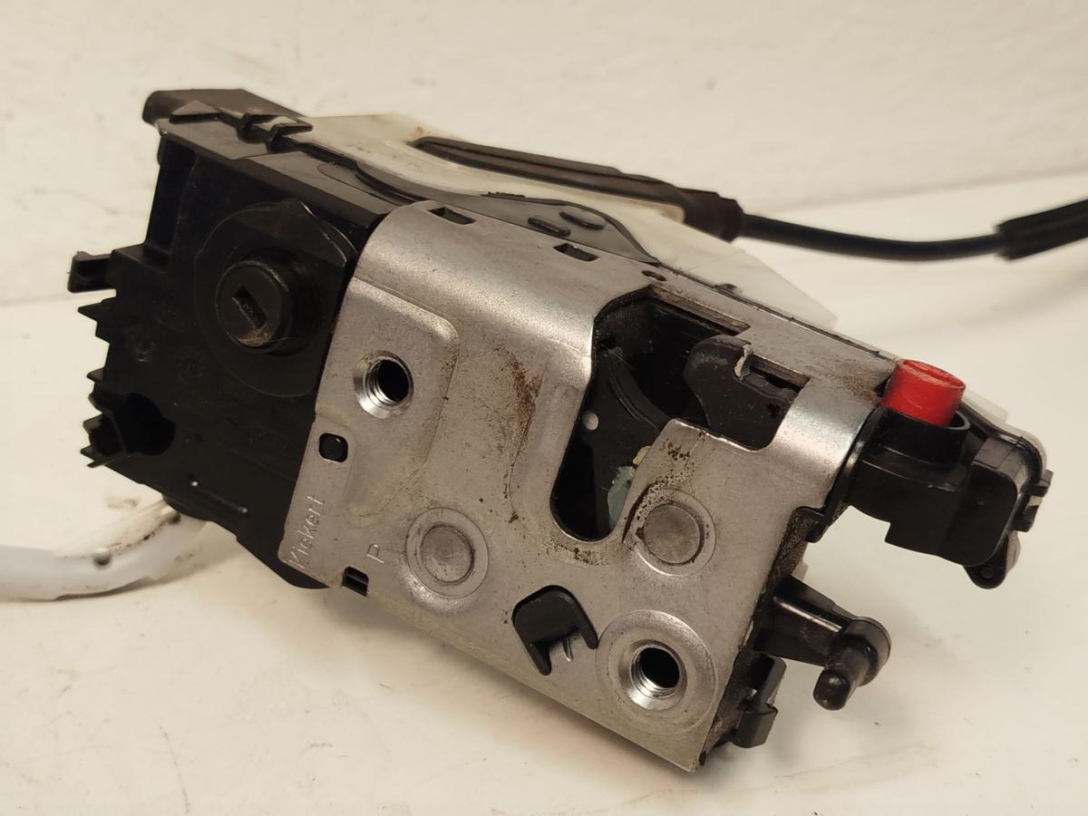 Peugeot 2008 I CU ab16 T&uuml;rschloss hinten rechts Tr&auml;ger T&uuml;rgriff Fahrert&uuml;r OEM