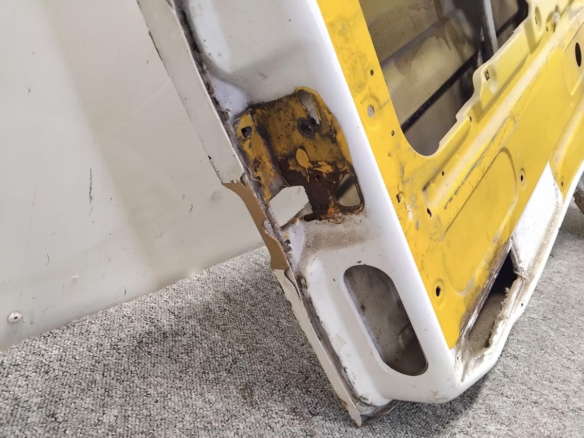 VW T3 T&uuml;r vorn links Fahrert&uuml;r Bj.1987 starke Gebrauchsspuren