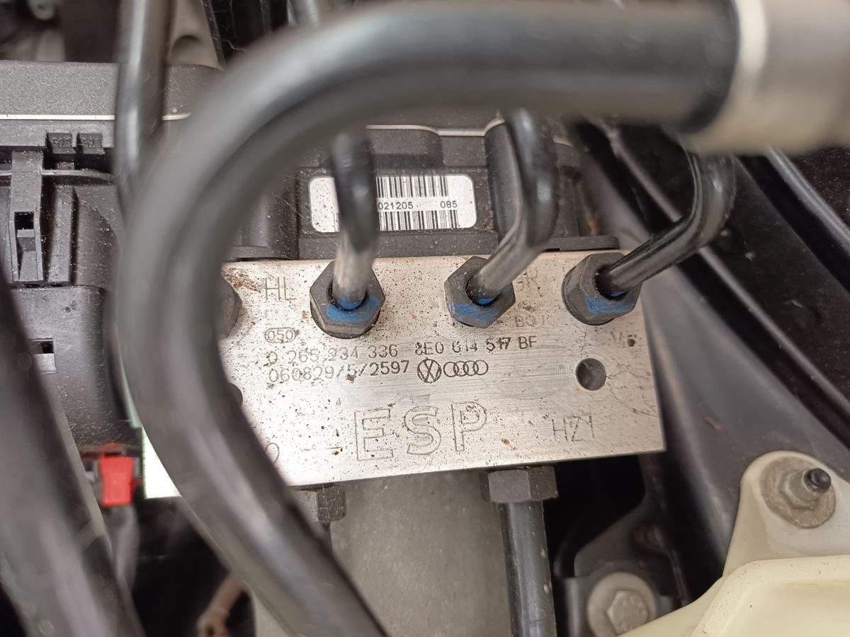 Audi A4 B7 original ABS Hydraulikeinheit Bremsaggregat 8E0614517BF Bj 2007