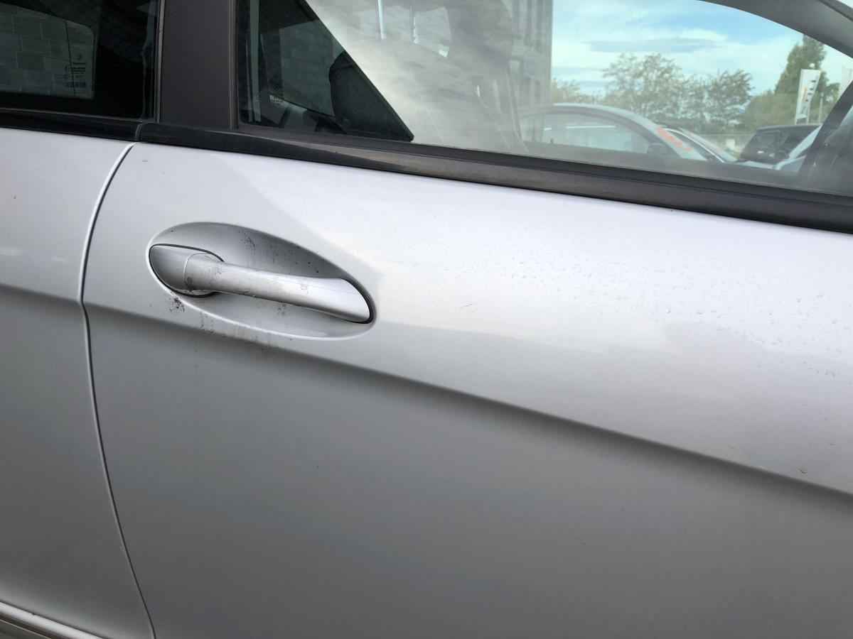 Mercedes A Klasse W169 Tür vorn rechts Beifahretür Rost Falz 3 türer 761 silber