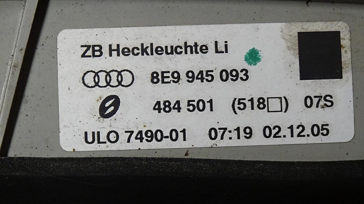 Audi A4 8E Avant Bj2005 Rückleuchte Rücklicht innen links 8E9945093 749001