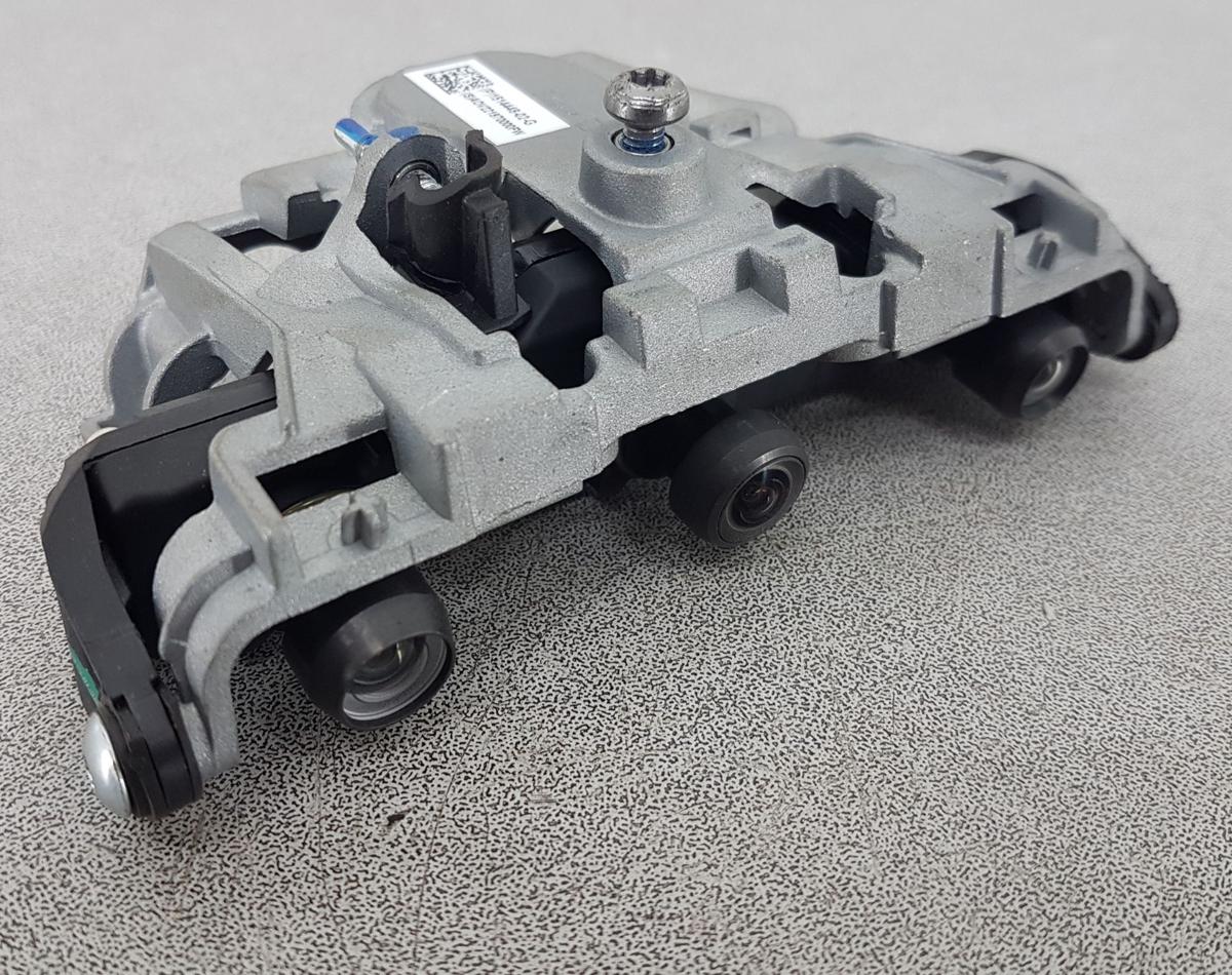 Tesla Model Y Frontkamera Dreifachkamera 1514448-02-G Bj2022 Spurassistend
