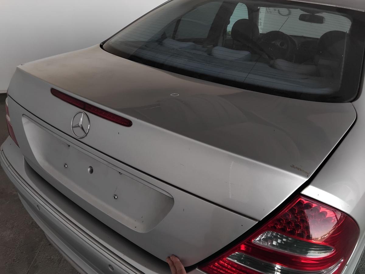 Mercedes E-Klasse W211 Limousine Heckklappe brillantsilber 744 BJ2004