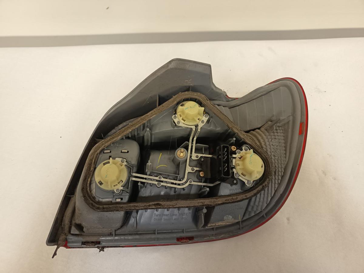 Toyota Yaris P1 original Rück/Heck/Schlusslicht hinten links Kotto 52053