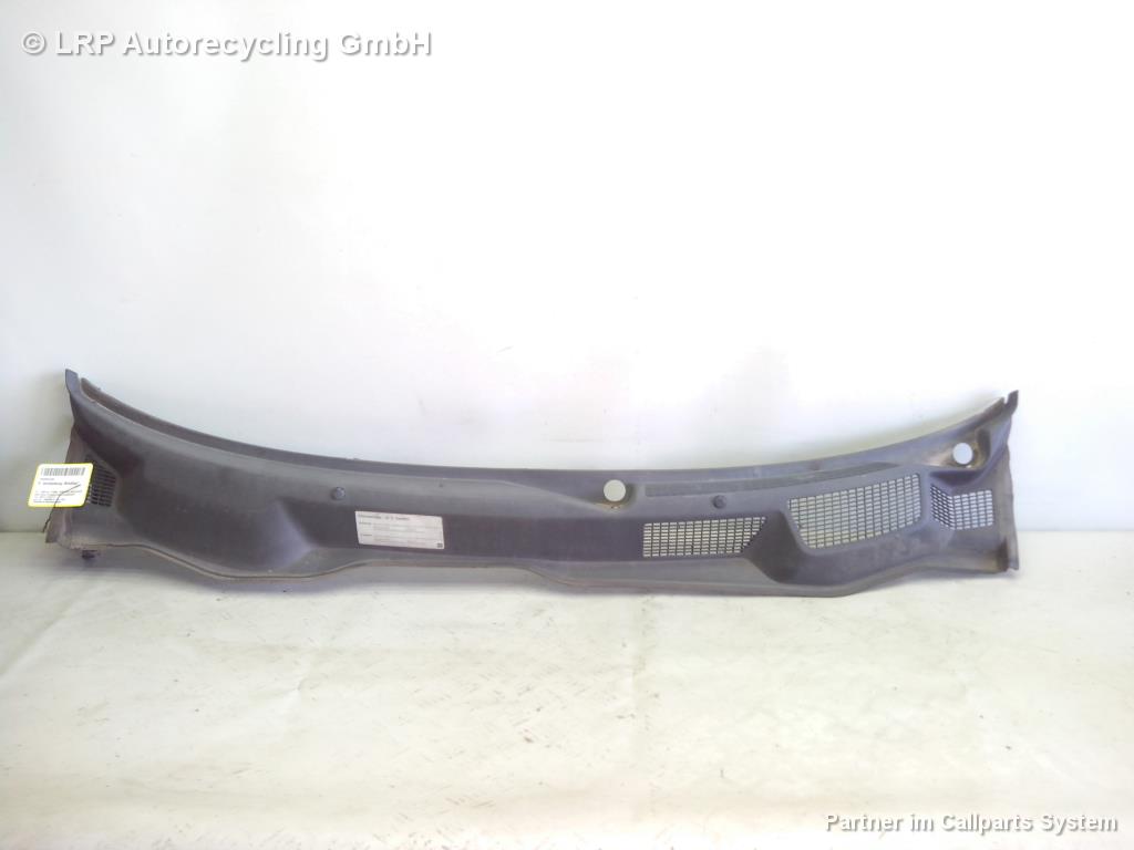 Opel Astra G Coupe BJ2000 Plastikabdeckung Wasserkasten Windlauf 90520680