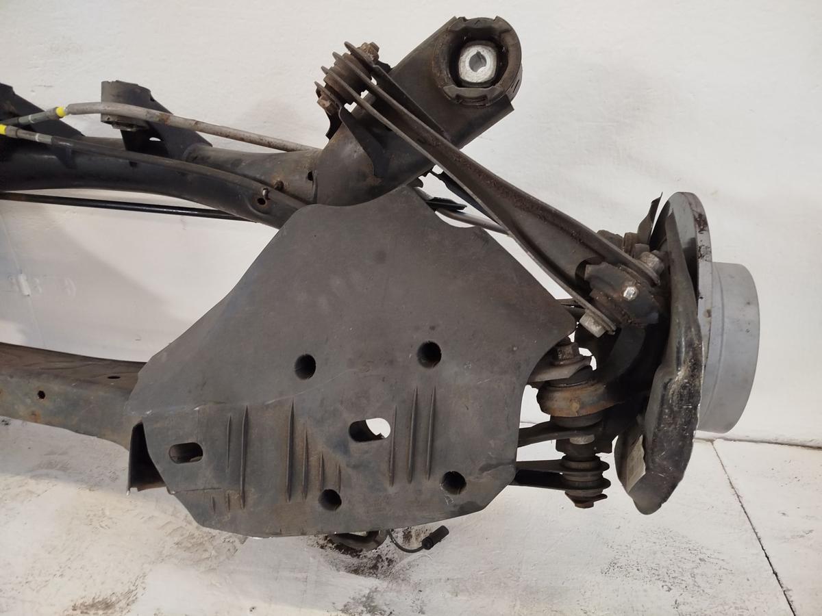 BMW 1er F20 Hinterachse Achstr&auml;ger Hinterachstr&auml;ger mit diversen Lenkern Achse
