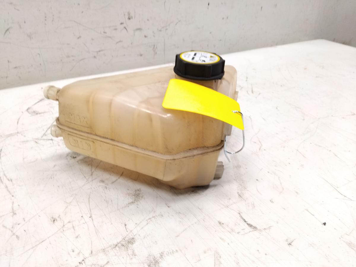 Ford Fiesta JA8 original Ausgleichsbeh&auml;lter K&uuml;hlmittel 8V218K218A FOMOCO BJ2009