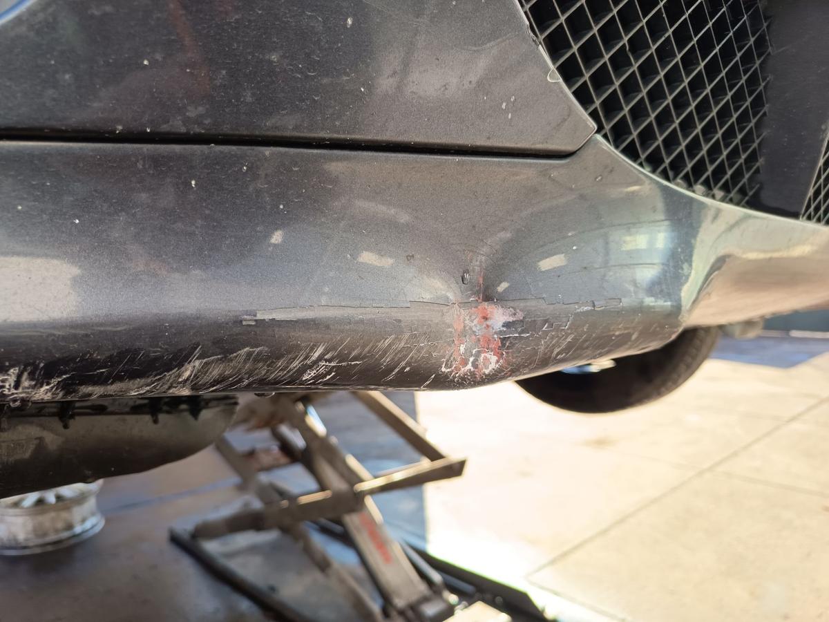 BMW E87 original Sto&szlig;stange F&auml;nger vorn Front A22 Sparkling graphite Bj 2005