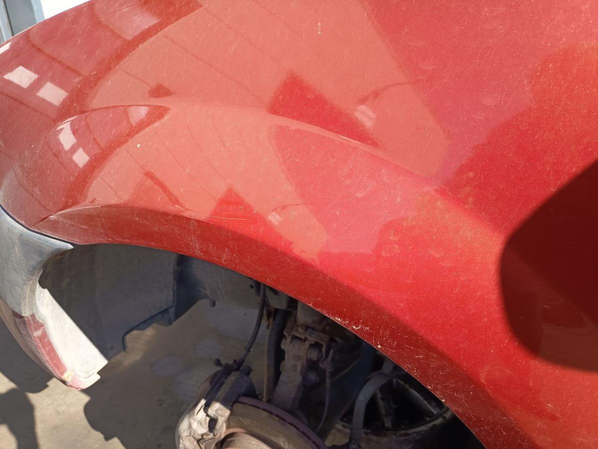 Dacia Logan MCV original Kotfl&uuml;gel links OV21D Red Passion vor Facelift Bj 2008