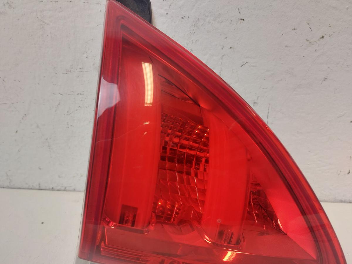 Peugeot 2008 I CU R&uuml;ckleuchte innen links Innenteil Heckklappe bis 2016