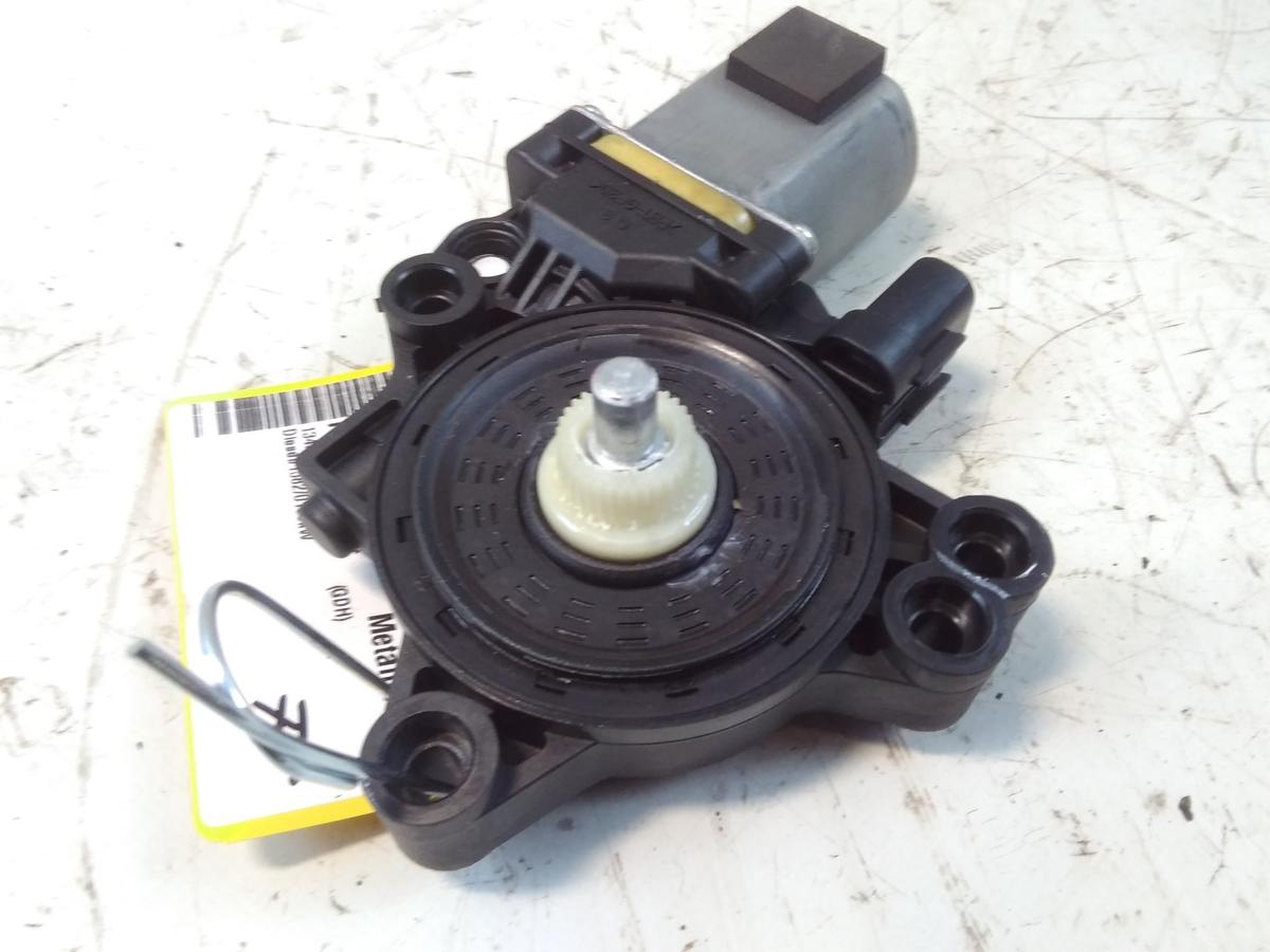 Hyundai i30 Kombi GD original Fensterhebermotor vorn rechts BJ2015